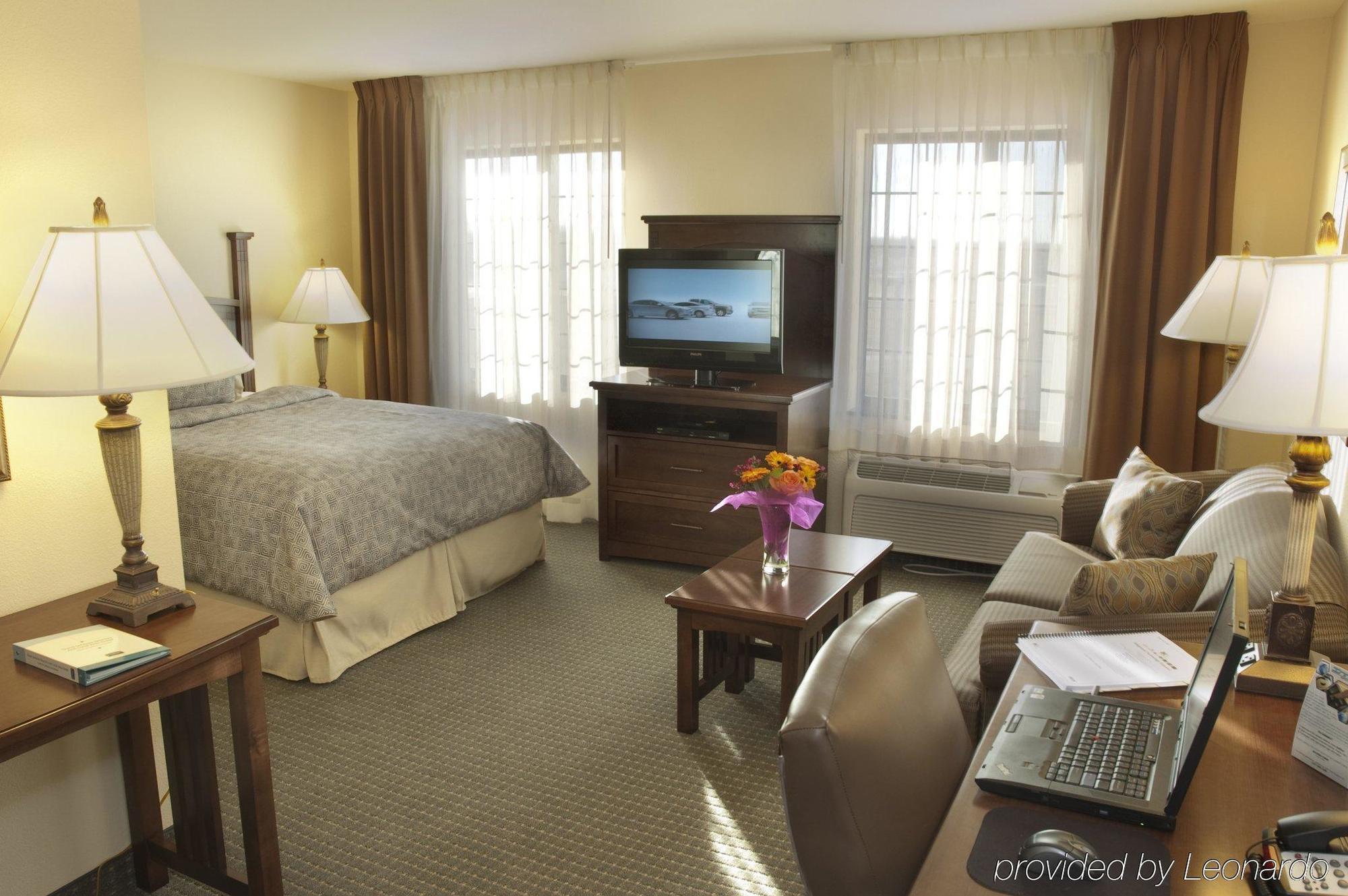 Staybridge Suites Omaha 80Th And Dodge, An Ihg Hotel Habitación foto